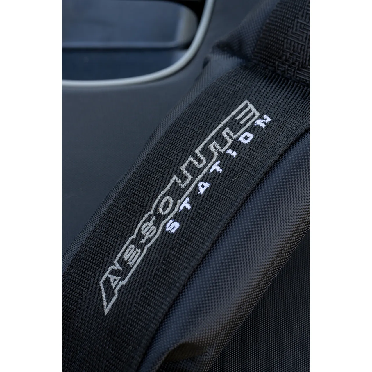 Preston Absolute Compact Detail Logo