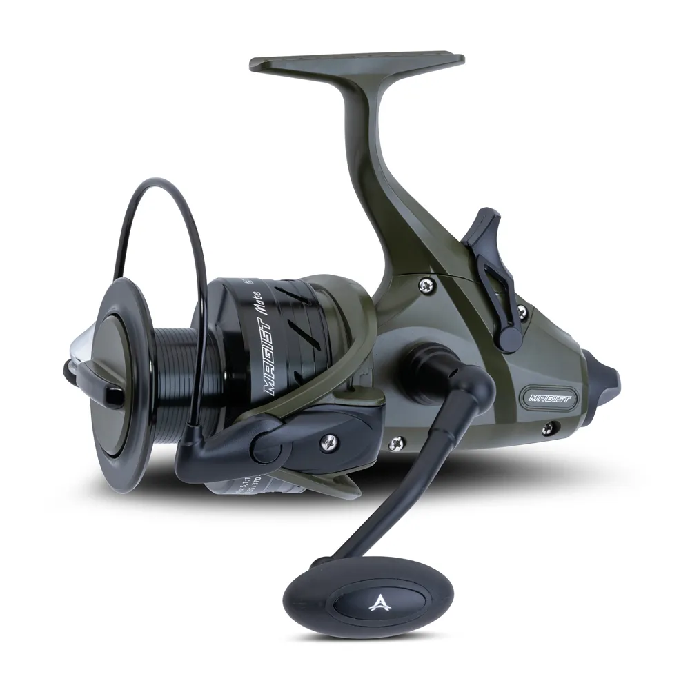 Anaconda Magist Mate BTR-6000 Karpfenrolle im Camouflage Look Anaconda Magist Mate BTR-6000 Karpfenrolle im Camouflage Look