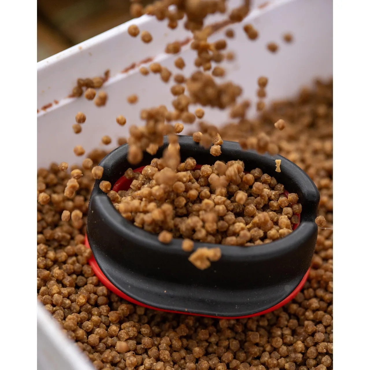 Sonubaits 2mm Stiki Pellets Hemp & Gingerbread in Mould